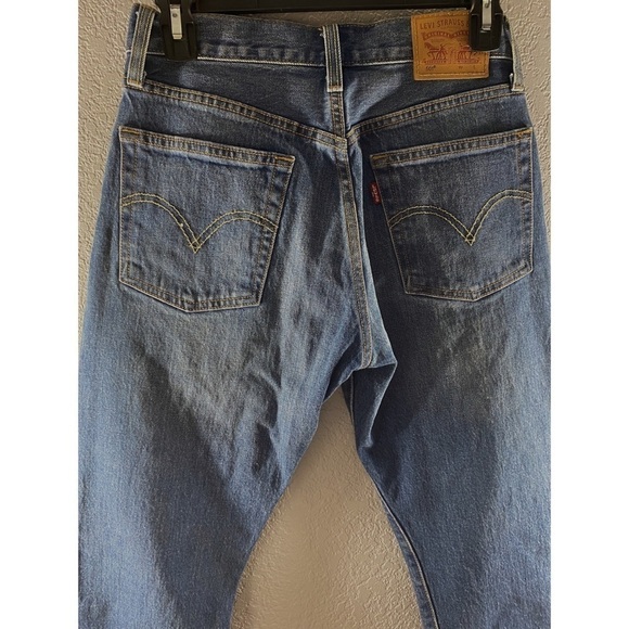 Levi’s 501 Straight Leg Raw Hem Wear & Tear Jeans - Picture 11 of 16